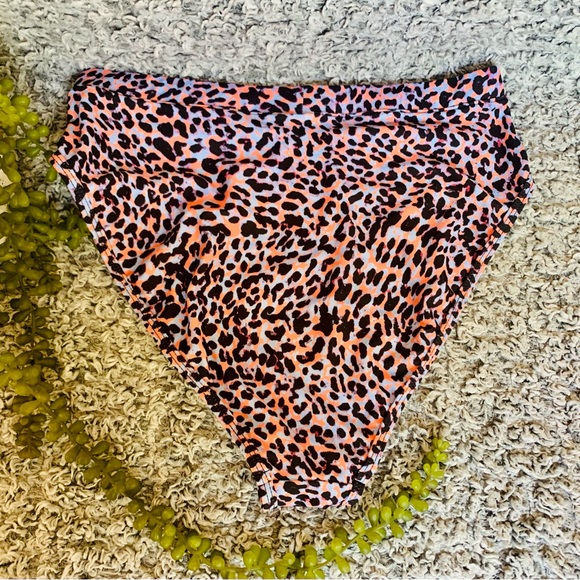 Jessica Simpson | Leopard High Waisted Bikini Bottoms | Size: Small |NWOT| 👙♥️ - Picture 6 of 8